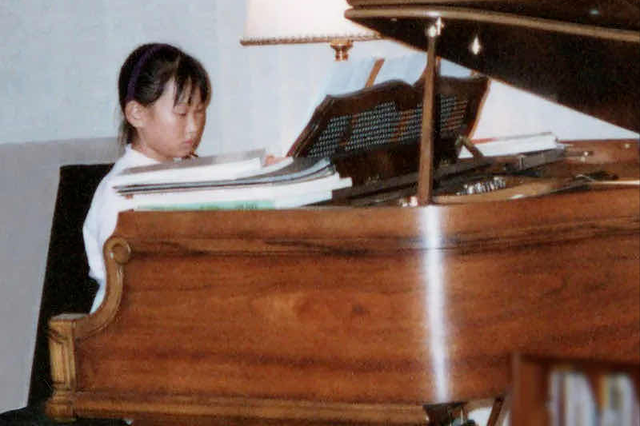 王菀之:她是香港第一才女,为歌神写过歌,却因“丑”不断被嘲