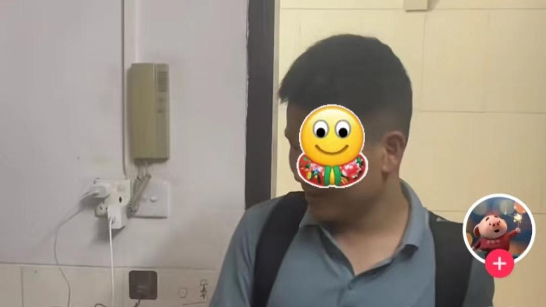 太扎心了，男子被公司开除2天又返聘，工资低一万多，评论区亮了