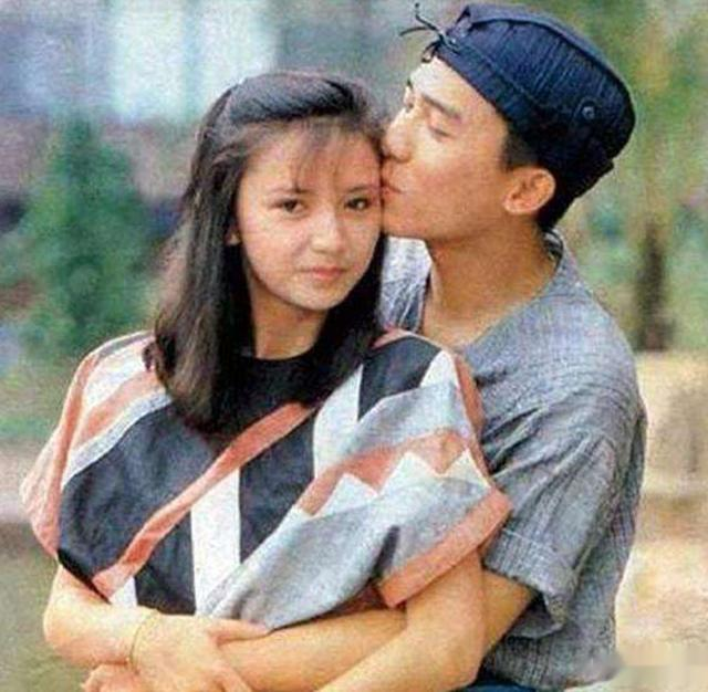 与梁朝伟同居6年分手,独自把儿子抚养长大,现儿子是她的骄傲