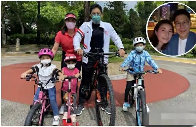 霍中曦家庭地位低，出行背大背包，霍中妍轻松，霍启刚手插裤袋