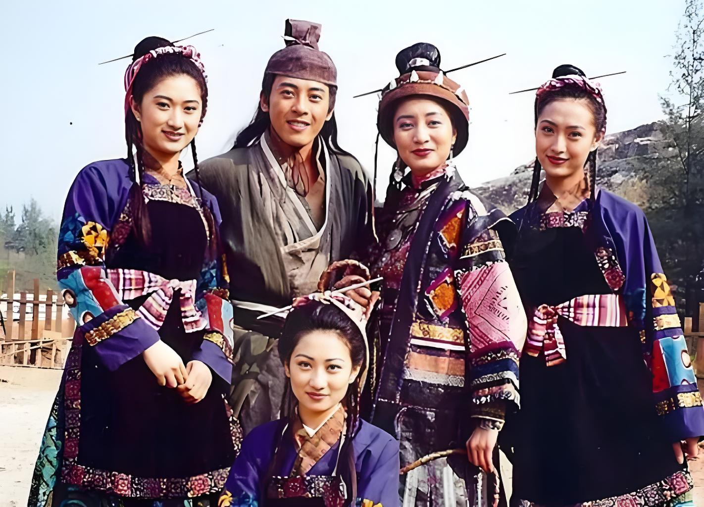 重温《笑傲江湖》，发现最漂亮的女配是《东北一家人》里的朱婷婷