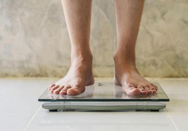 男性152-188cm标准体重对照表，若你能“达标”，恭喜，还不算胖
