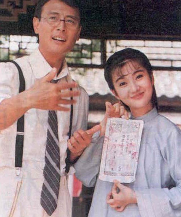 原来她早已离世，29岁与男友坠机而亡，双双殒命大海中，令人唏嘘