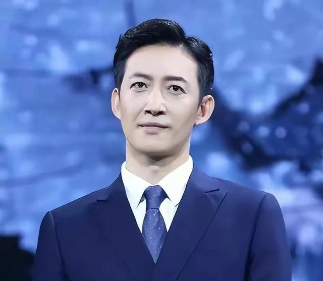 央视八套贺岁开播!36集都市大剧来了,全员实力派,想不火都难