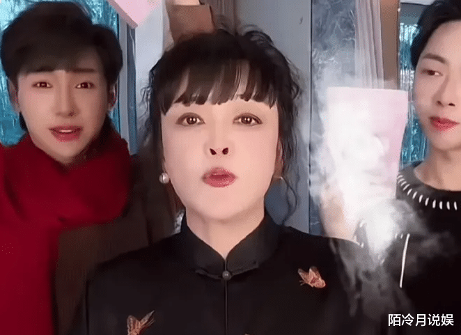 上有政策下有对策！张兰够心机，把大S俩娃拉家族群每天发视频