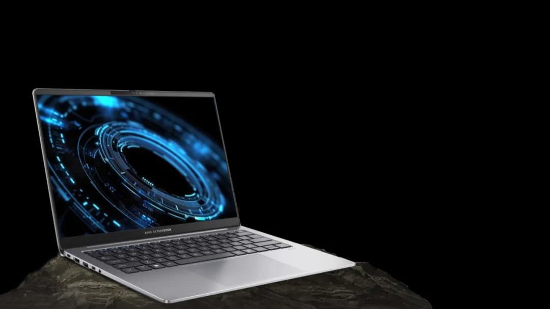 升级酷睿Ultra 5 228V 首发6499元的华硕破晓6 Pro是否值得买？