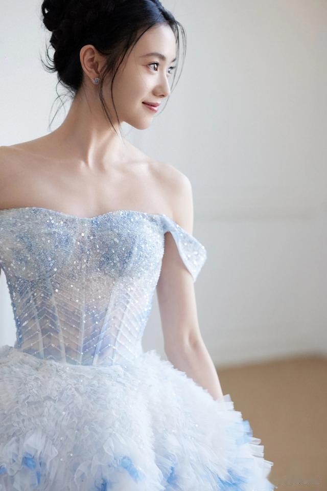 刘浩存 冰雪公主,天鹅塑??