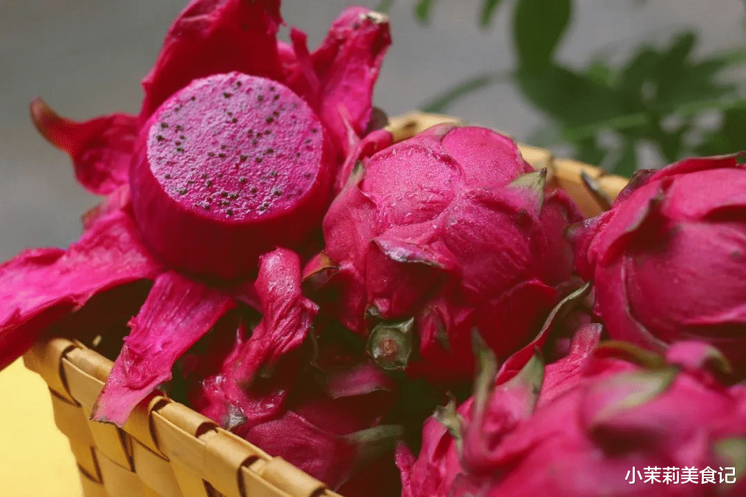 8月7日立秋,再忙别忘“贴秋膘”,吃3肉,咬3果,吃出健康好身体,咬出一年好福气