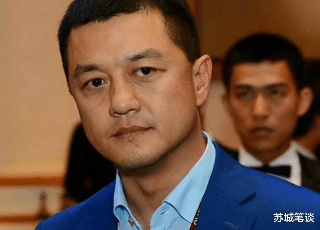 别再卖惨了李亚鹏!开400万豪车还哭穷,你还让别人怎么活?