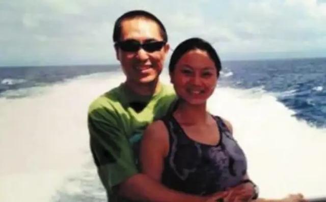 何珺：实名举报张艺谋背上“污名”，12年了，内娱还欠她一声道歉