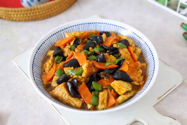 农历七月十五“中元节”，3道吉祥菜记得摆上桌，寓意平安诸事顺