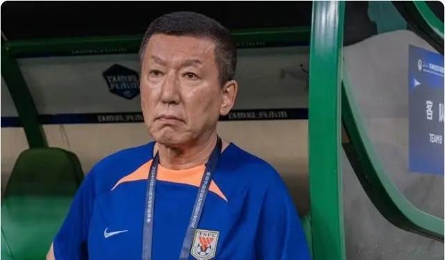 山东泰山大将闹情绪，职业精神再被质疑，或被崔康熙请离