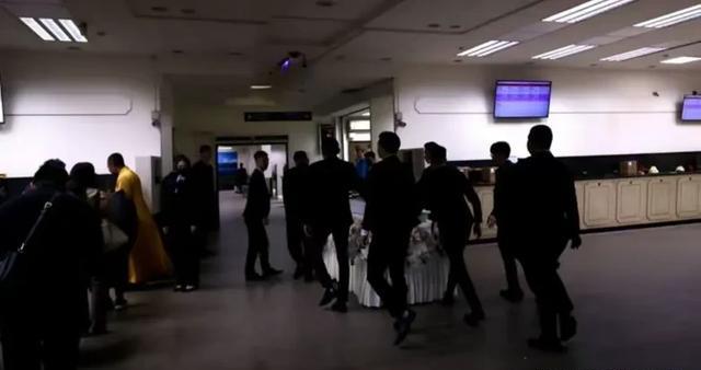 炸裂！琼瑶葬礼，皇冠集团发新动态：冬至团圆！