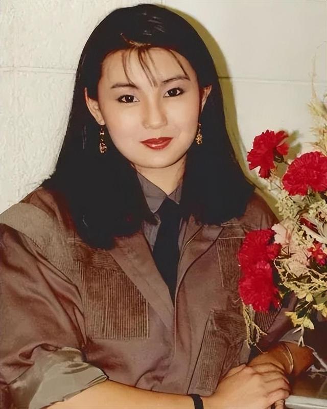 张曼玉：息影19年，独居贫区，不婚不育，58岁活得实在是飒