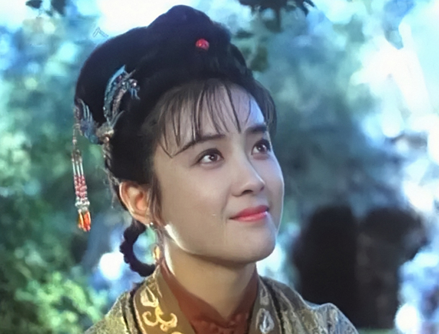 看了新《红楼梦》才知,北影版才叫美女如云,连陈红都只能演丫鬟