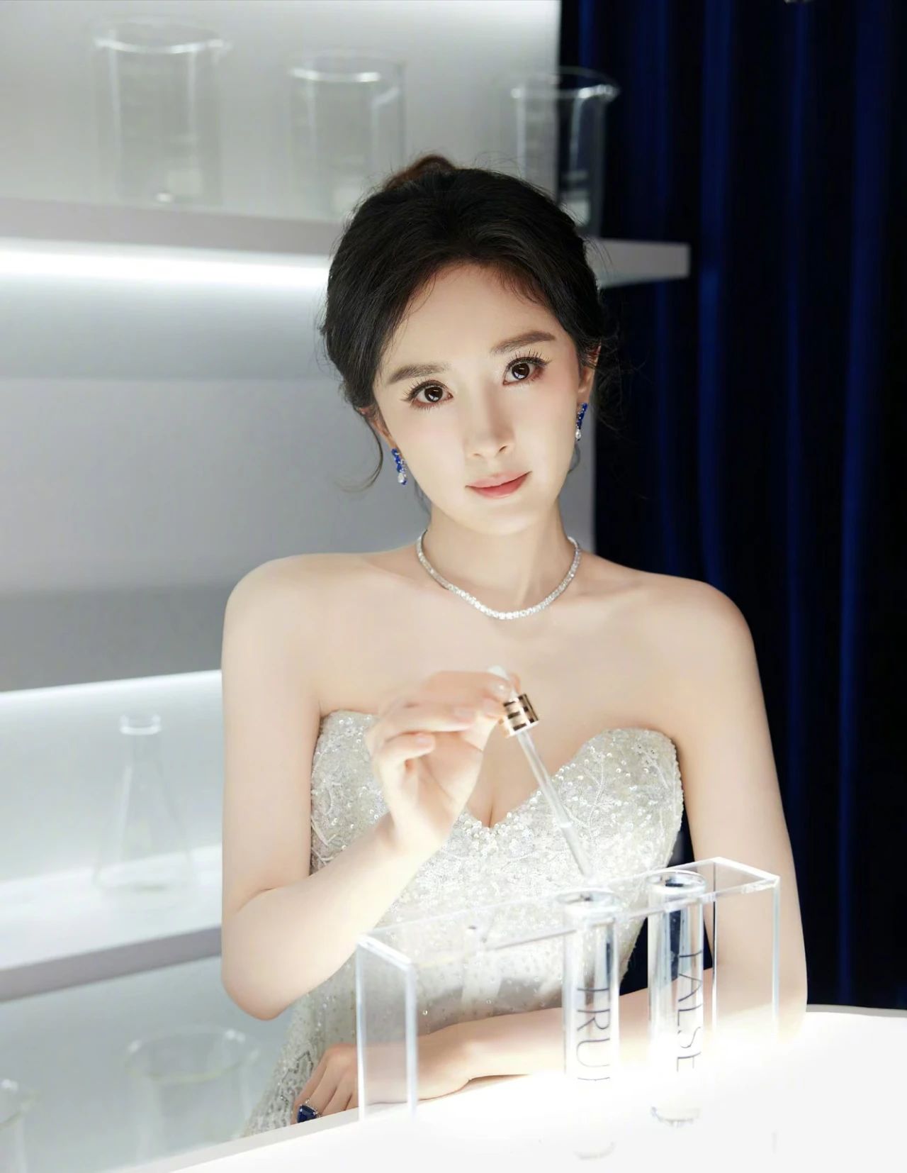 小爆料：杨幂身体出问题了？王一博资源、邓为团队、秦霄贤得意洋洋？