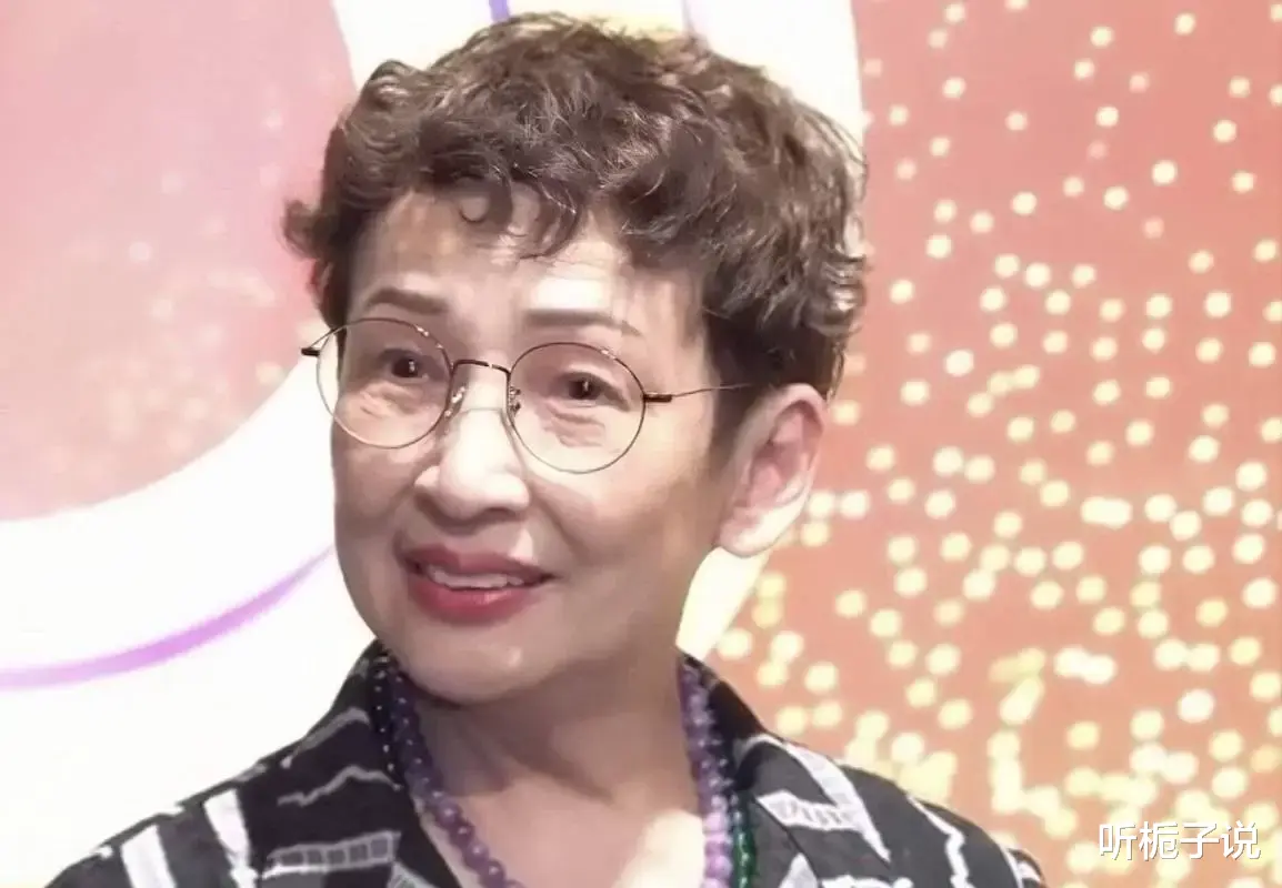 冯素波举行80岁寿宴!保养年轻20岁,七公主到场3位,未见冯宝宝