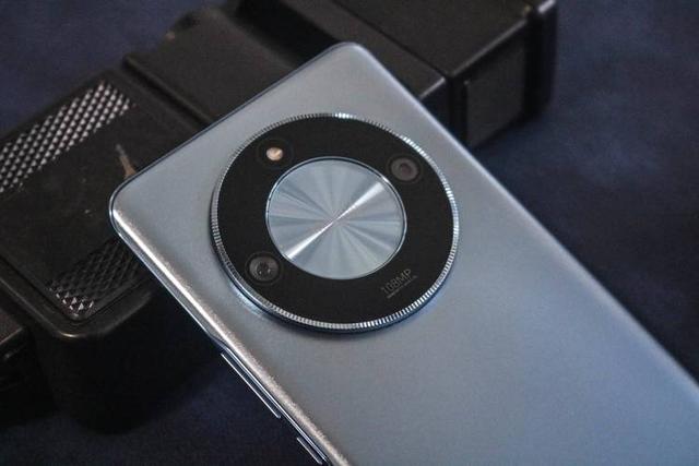 十一国内格局突变,苹果后劲不足,小米冲到第三