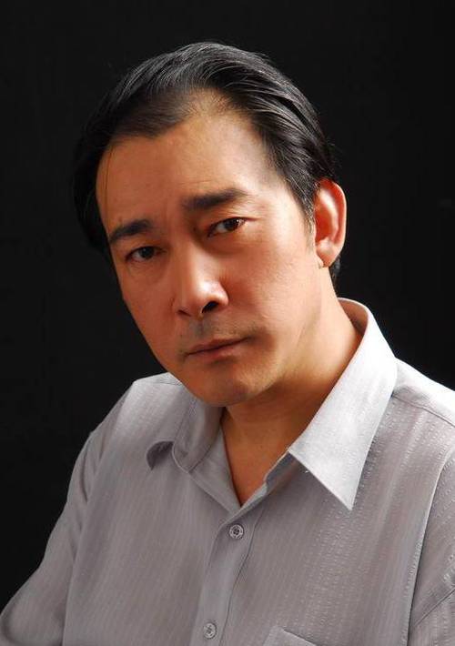 大家熟悉的他早已逝世,一天吃十几片止疼药,去世半年公众才知道