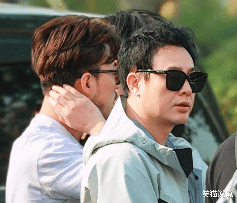 《狂飙》演员重聚：张颂文林家川隆妮回高家老宅，冯冰程金铭同行