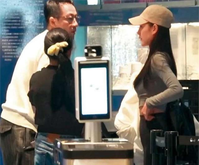 张兰发现马筱梅不简单,婚后开始花钱大手大脚,后悔把儿媳当闺女