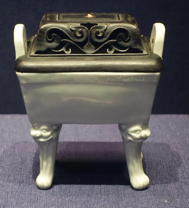 《玲珑神致 冰玉匠心——福建博物院藏明清德化瓷器精品展》上篇