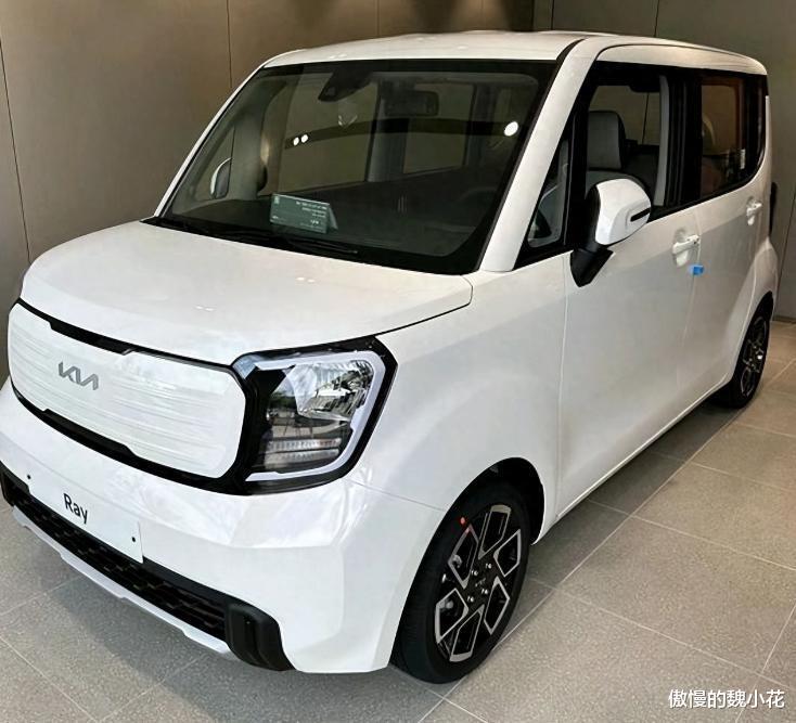 配1.0T+侧滑门，起亚版“北斗星”上线，未来对标“老头乐”！