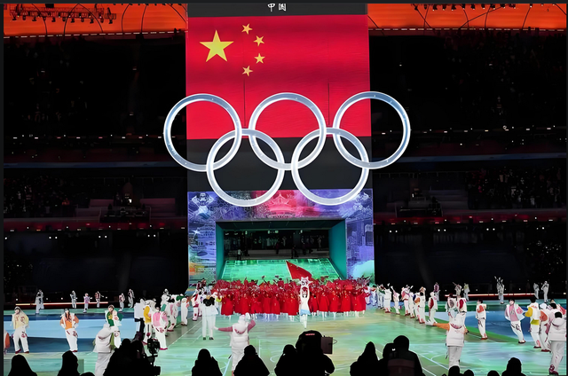 善恶有报!刘翔被骂多年“再度翻红”,罪魁祸首贪污1200万被公审