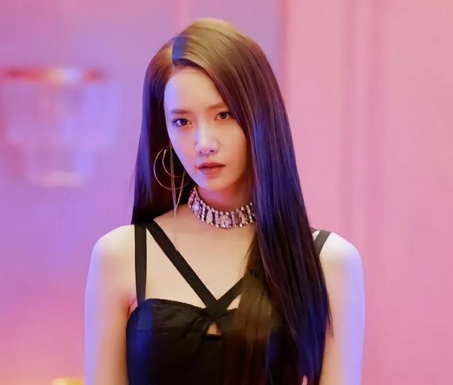 林允儿,夜色浅魅,梦魇甜美!