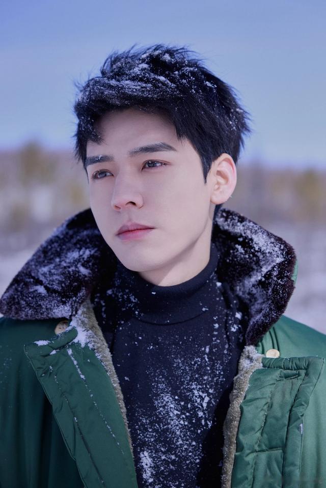 4.28娱乐瓜\uD83C\uDF49:肖战杨紫王一博赵露思龚俊李现