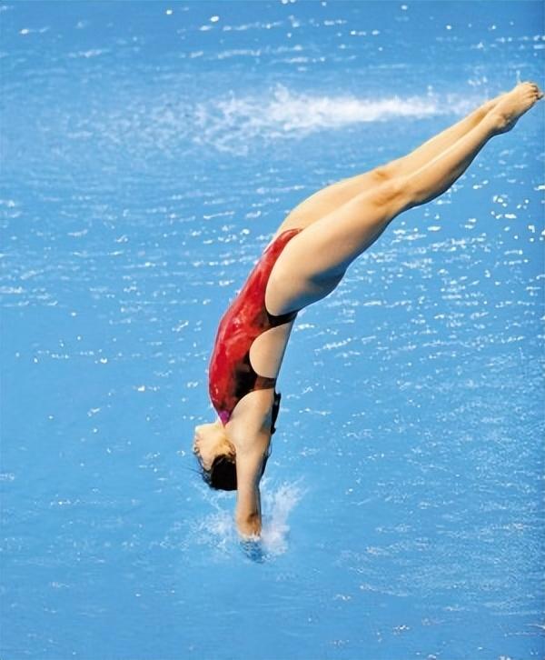 陈若琳每次去香港,都赖在郭晶晶家里不走,给出的理由出奇搞笑