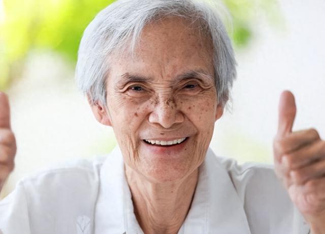 寿命长短,看脸就知道?寿命短的人,一般会有4个特征