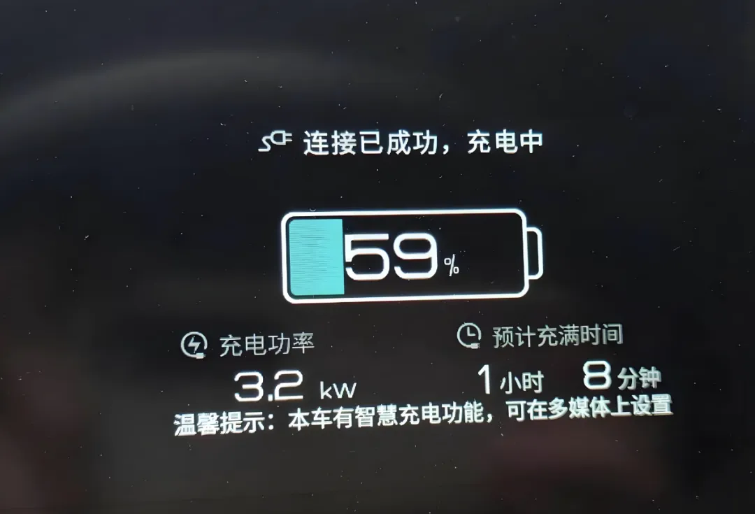为何不建议买“小电池”的插混车？听内行人说完，幸亏没买错