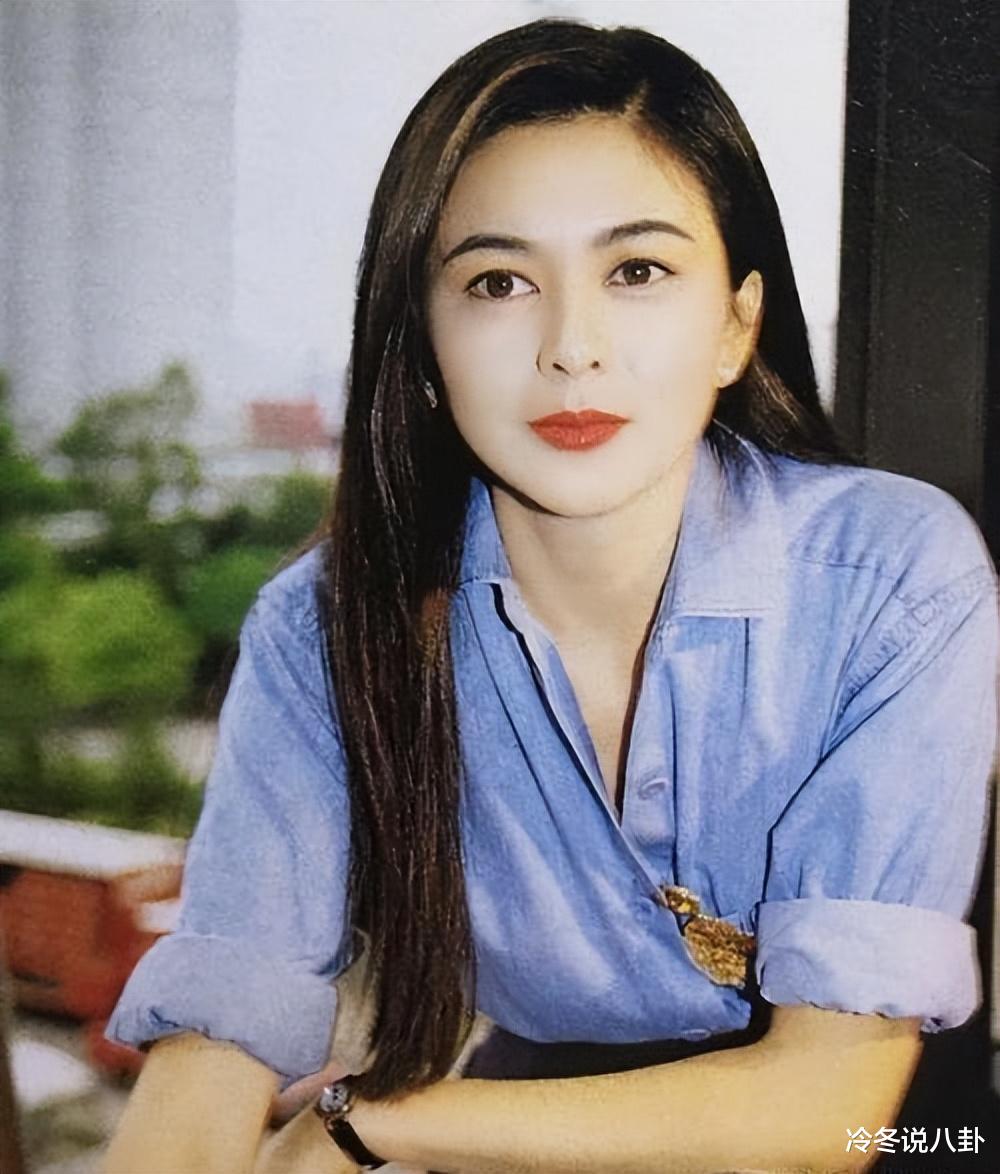 炒冷饭毁经典,一把年纪尬演成名角色,童年情怀还能卖几回?