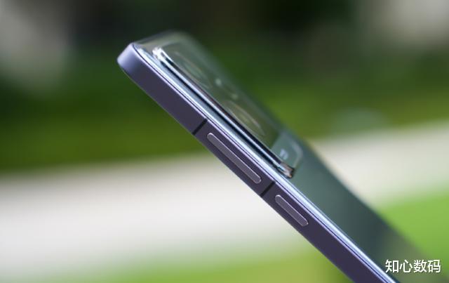 realme急眼了,发布三个月跌至2488元,骁龙8Gen3+5800mAh