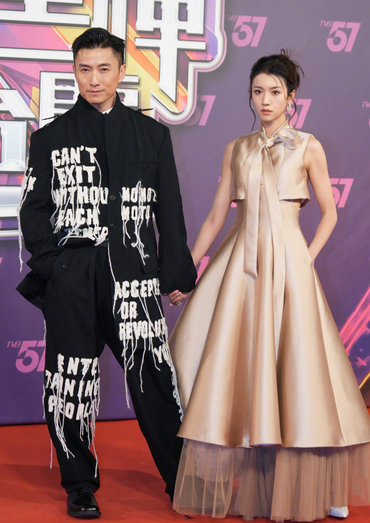 TVB这一夜,年轻女星各有各的性感,我却被38岁高海宁惊艳