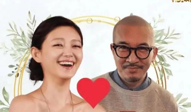 大S具俊晔合体参加宴席,裙子不是重点,又添新纹身,还有新戒指