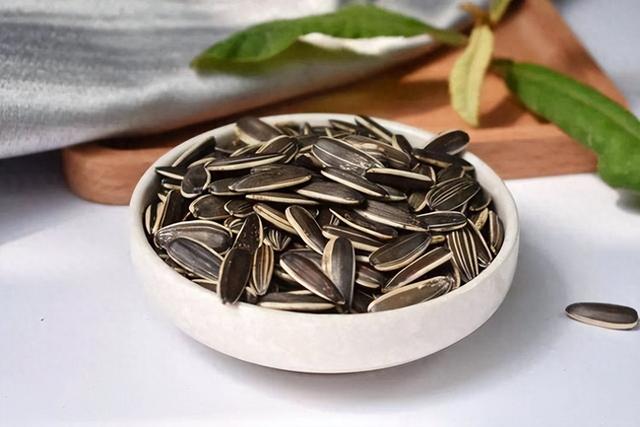 减肥不能碰“瓜子”？坦白说：还有6种主食尽量少吃