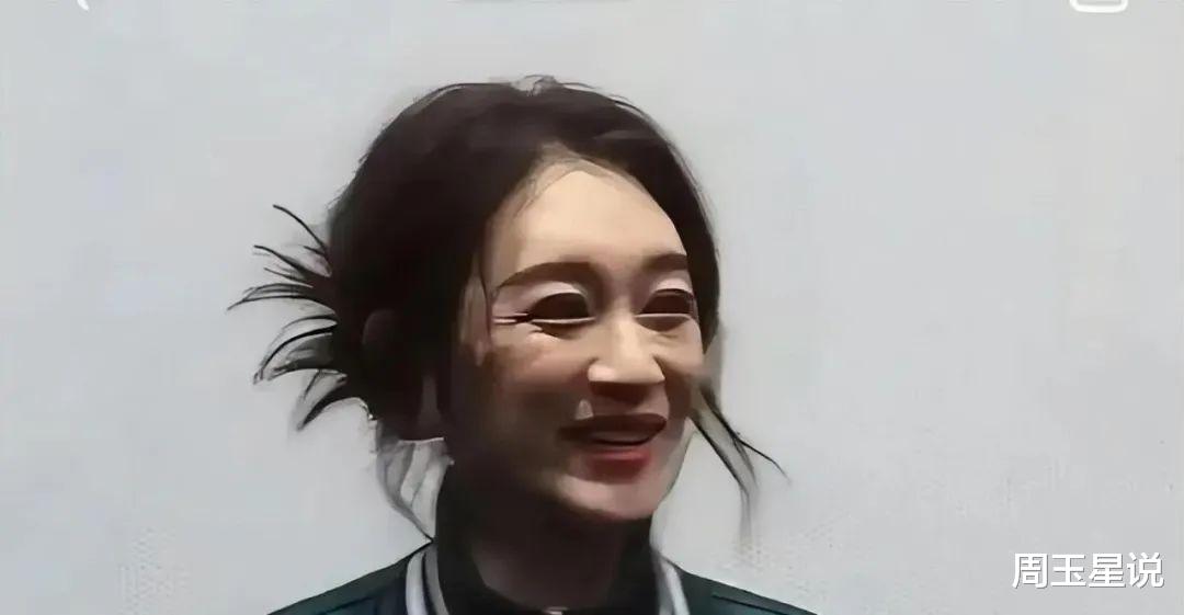 别再夸李小冉是不老女神了，她真正的素颜是这样的！