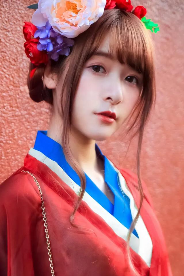 徐娇晒泳照引争议！昔日“星女郎”，如今为何被骂？