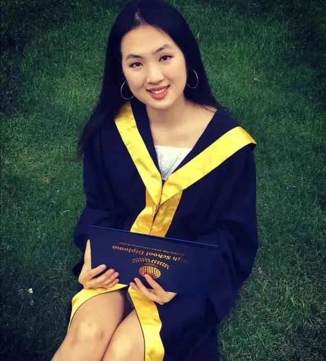 同样是任正非的基因,将孟晚舟和姚安娜一对比,差距一目了然