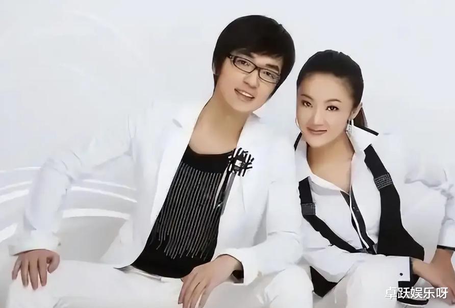 消失的王小海，戳穿了玖月奇迹的尴尬处境，原来凤凰传奇真没说谎