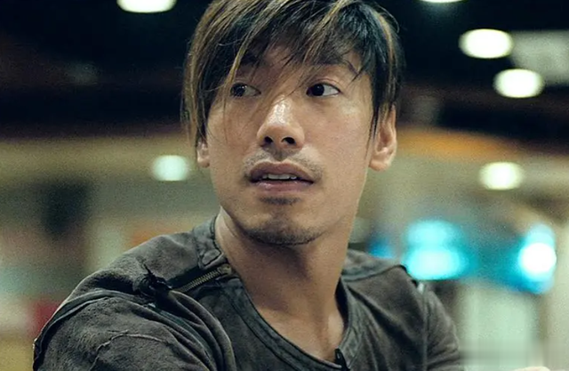 万万没想到!这些断崖式衰老的明星,不露面不知道,一露面吓一跳