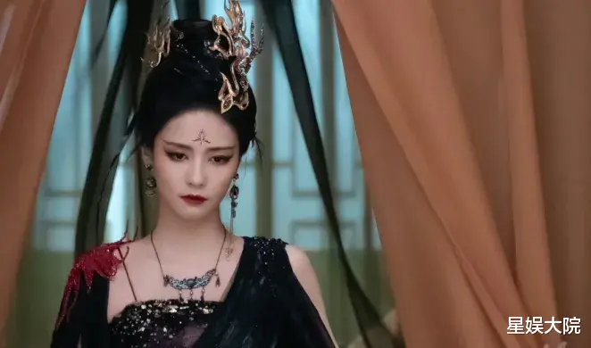 演啥毁啥还片约不断，她才是内娱最大的资源咖