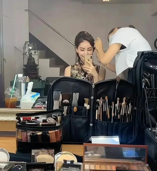 汪小菲结婚花絮照曝光！马筱梅旗袍装造型好美，两人婚后十分甜蜜