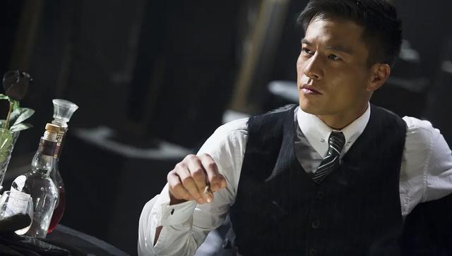 这下翻车了！安志杰新片被差评淹没，和谢苗差距越来越大了