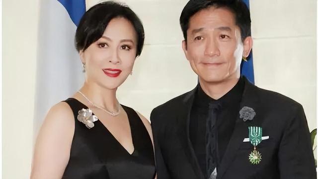 荒谬!出轨无所谓、同居20年不领证,揭秘3对明星夫妻婚后生活