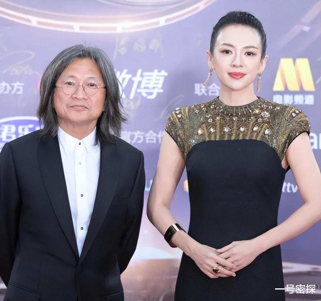 章子怡哽咽致谢张艺谋,张艺谋鞠躬回应!章子怡变柔软了,她老了
