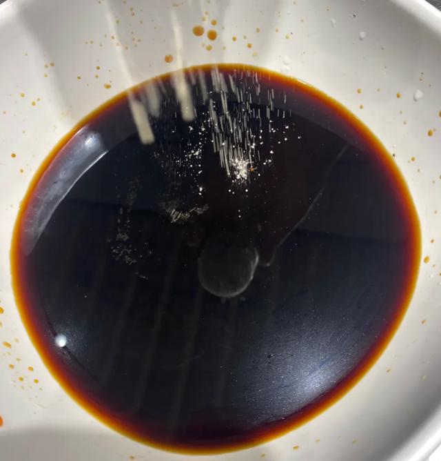 清蒸鲈鱼,鱼鲜肉嫩,老厨师亲授厨艺,原来诀窍有3步,建议收藏