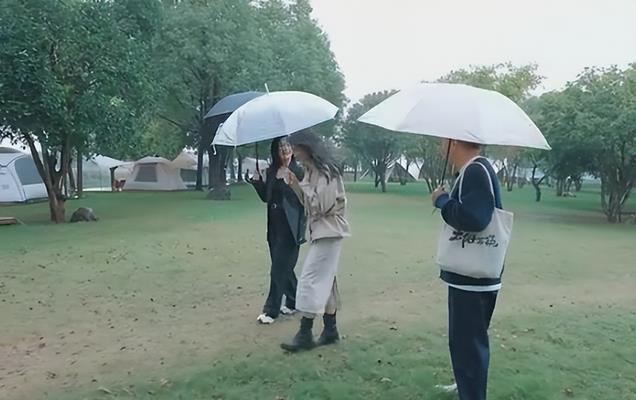 看过谢娜新综邀请嘉宾,内娱的人脉,地位在她身上体现的淋漓尽致